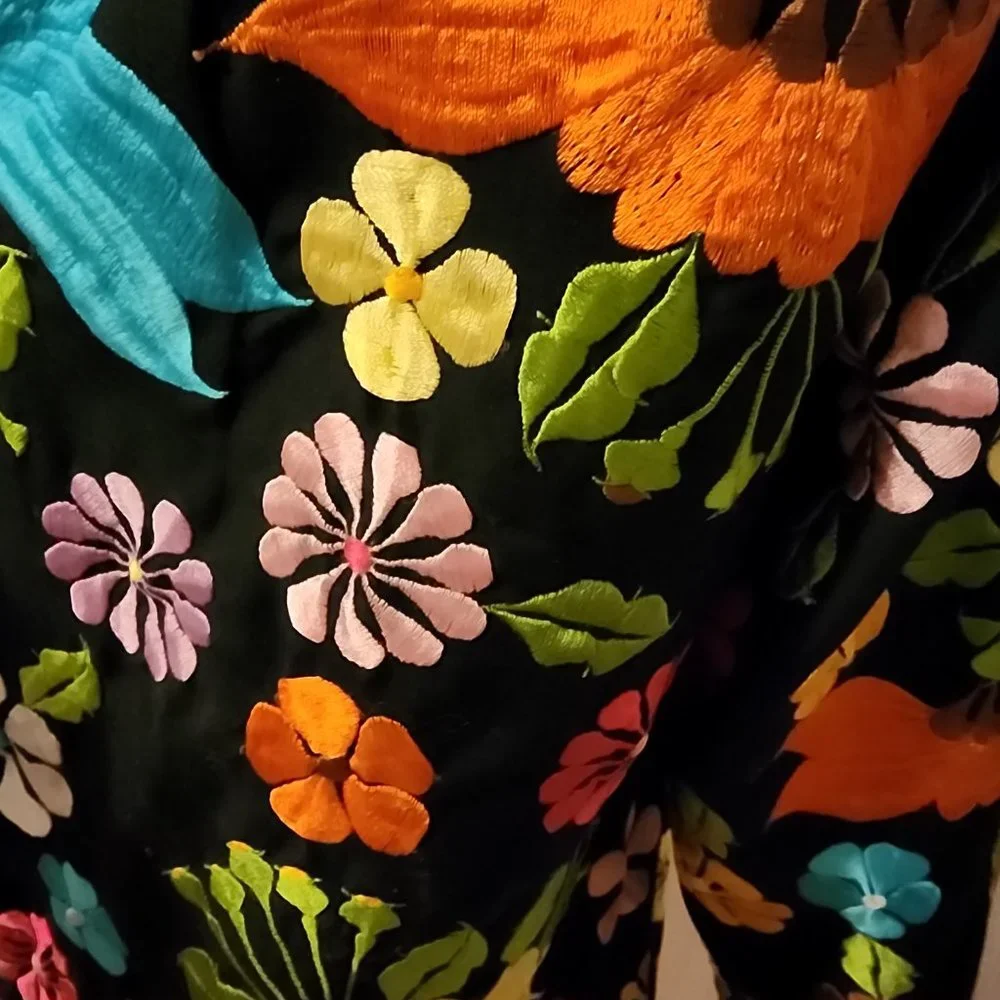 1960's-70's Leandra Crochet & Embroideries Label Tunic Top W/Colorful Embroidery - Picture 8 of 9